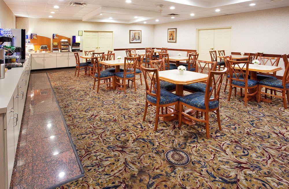 Savannah Gateway Hotel & Suites Georgetown Exteriör bild